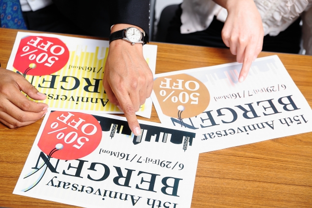 印刷物（チラシ・名刺）